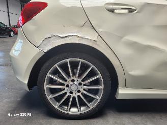 Mercedes A-klasse 180 90-KW 6-Bak Prestige 5drs Panoramadak picture 6