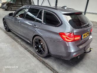 BMW 3-serie 318i Touring 100-KW Automaat M-Sport Panoramadak picture 2