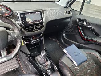 Peugeot 2008 BLUE 1.5 HDi 55-KW GT-Line Panoramadak picture 24