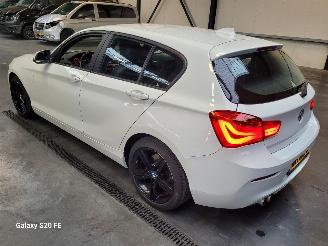 BMW 1-serie 120i Automaat 135-KW High Executive 5drs picture 3