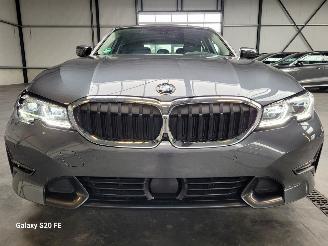 BMW 3-serie 330e Limo 215-KW Automaat High-Executive picture 13