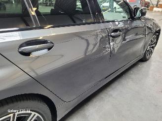BMW 3-serie 330e Limo 215-KW Automaat High-Executive picture 11