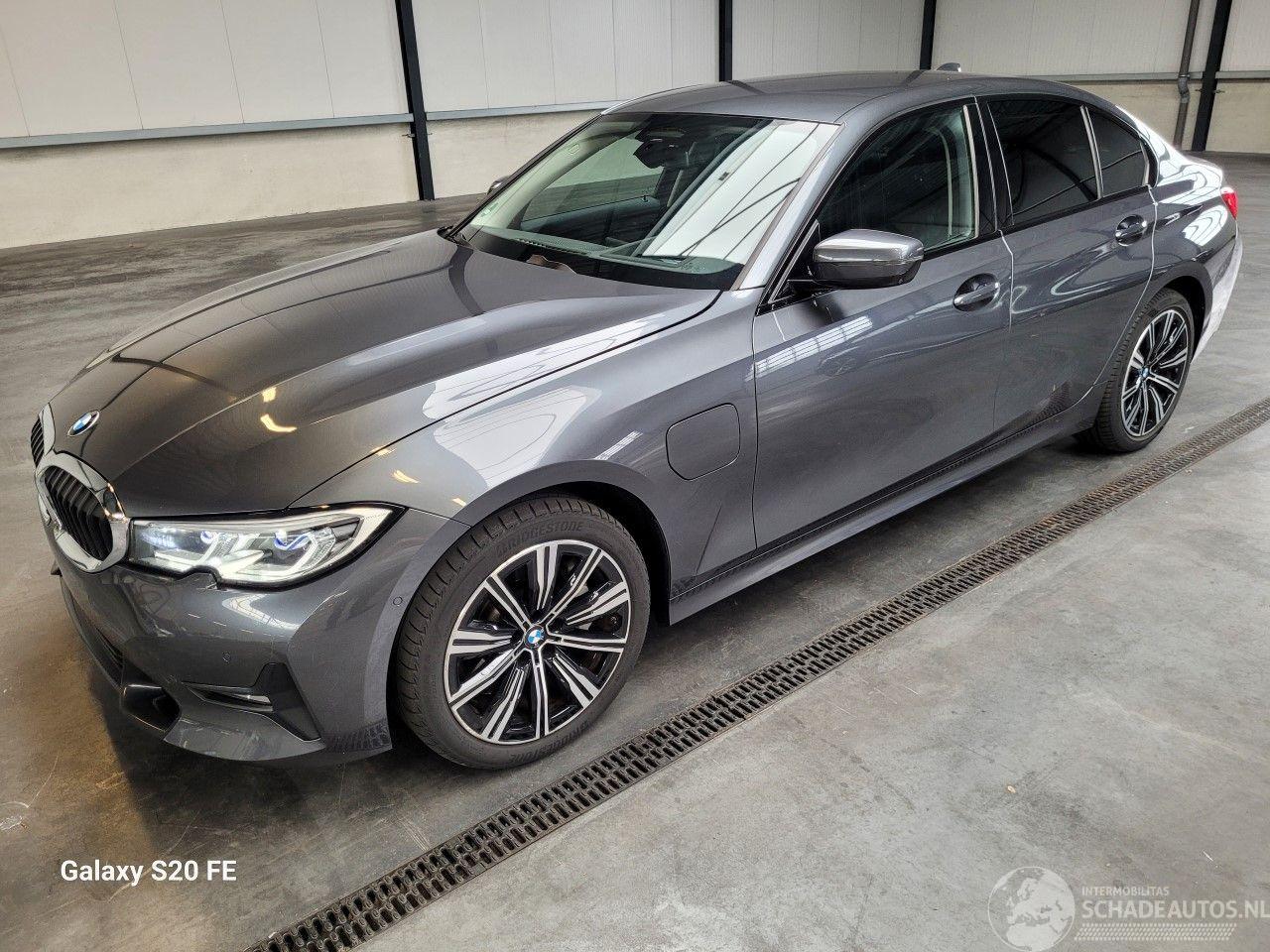 BMW 3-serie 330e Limo 215-KW Automaat High-Executive