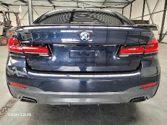 BMW 5-serie 530e Limo 215-KW Automaat M-SPORT Facelift picture 15