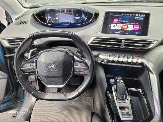 Peugeot 5008 PureTech 1.2 96-KW Automaat 7-Persoons picture 21
