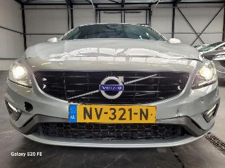 Volvo V-60 1.5 T3 112-KW Automaat R-DESIGN picture 7