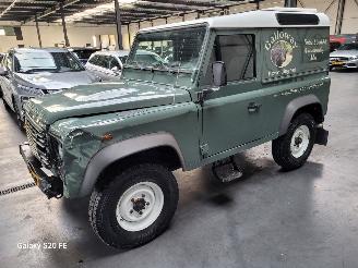 Land Rover Defender 90 2.4 TD 90-KW 6-Bak S 4-WD 3drs picture 3