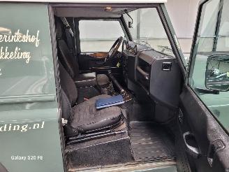 Land Rover Defender 90 2.4 TD 90-KW 6-Bak S 4-WD 3drs picture 18