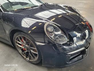 Porsche 911 Carrera 4 GTS 331-KW PDK Automaat Panoramadak picture 9