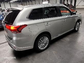 Mitsubishi Outlander 2.4 PHEV 99-KW Automaat AWD Plug-In-Hybrid picture 3