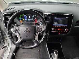 Mitsubishi Outlander 2.4 PHEV 99-KW Automaat AWD Plug-In-Hybrid picture 19