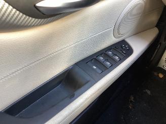 BMW Z4 S Drive High Executive picture 14