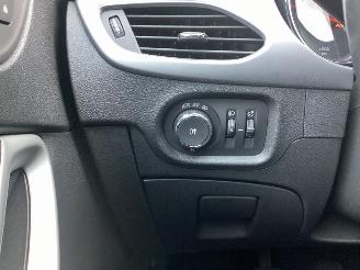 Opel Astra 1.2 Turbo Tourer picture 13