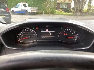 Peugeot 208 1.2 Vti Pure Tech picture 12