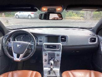 Volvo V-60 2.4 Plug in Hybrid picture 16