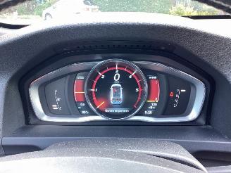 Volvo V-60 2.4 Plug in Hybrid picture 12