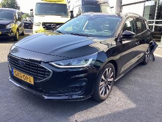 Unfallwagen Ford Focus 1.0 EcoBoost Hybrid Titanium X 2025/1