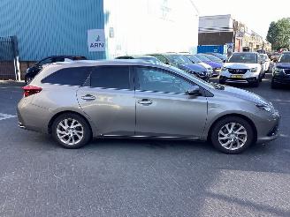 Toyota Auris Touring Sports 1.8 Hybrid Lease picture 4