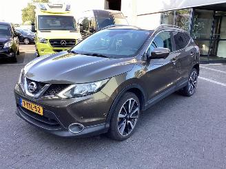Schadeauto Nissan Qashqai 1.2 Tekna 2014/5