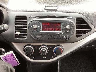 Kia Picanto  picture 12