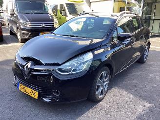Schadeauto Renault Clio  2013/9