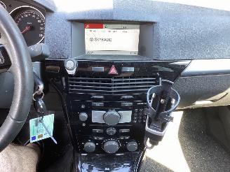 Opel Astra 16 16V picture 12
