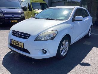 Auto incidentate Kia Proceed 1.4 CVVT 2010/6