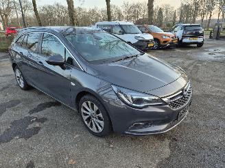 Opel Astra 1.6 CDTI Business + picture 2