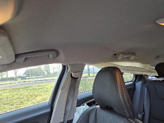 Volvo V-60 2.4 D6 Twin Engine picture 16