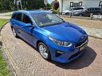 Kia Ceed 1.5 T-GDi Sportswagon picture 2