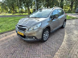 Schadeauto Peugeot 2008 1.2 VTi Active Pack AUTOMAAT! 2014/4