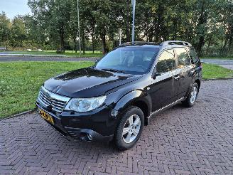 uszkodzony samochody osobowe Subaru Forester 2.0 AWD 2010/3