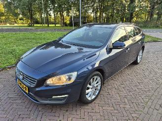 Schadeauto Volvo V-60 1.6 D2 2014/5