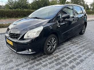 Vaurioauto  passenger cars Toyota Verso 1.8 VVT-i Business Titanium  rijdbare zijschade 2012/6