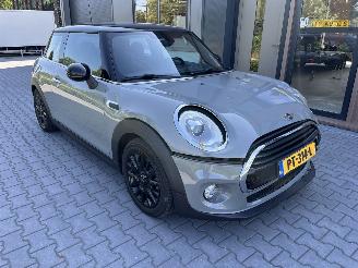 Damaged car Mini Cooper Pepper Serious Business 2017/9