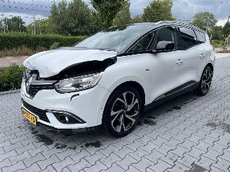 Voiture accidenté Renault Grand-scenic 1.3 TCe Bose Automaat 2018/2