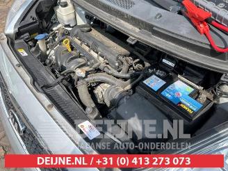 Kia Venga Venga, MPV, 2010 / 2019 1.4 CVVT 16V picture 26