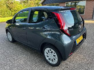 Toyota Aygo X-Play ** GEEN SCHADE** picture 4