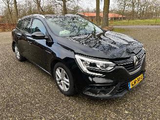 Schadeauto Renault Mégane 1.5 dCi Automaat Business Zen 2020/7