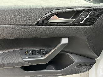 Volkswagen Polo 1.0 MPI CRUISE / PDC / APP CONNECT / 2025 picture 13