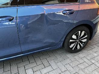 Volkswagen Golf 1.5 eTSI AUTOMAAT / NAVI / CRUISE / LED / ENZ ENZ picture 5