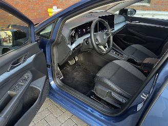 Volkswagen Golf 1.5 eTSI AUTOMAAT / NAVI / CRUISE / LED / ENZ ENZ picture 9