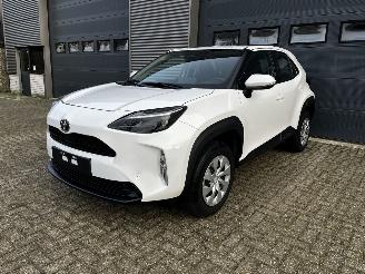Vaurioauto  passenger cars Toyota Yaris Cross 1.5 Hybrid AUTOMAAT / CAMERA / APPLE CARPLAY 2025/1