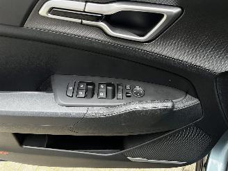 Kia Sportage 1.6 T-GDI MHEV CLIMA/ APPLE CONNECT / CAMERA / PDC picture 18