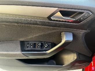 Volkswagen T-Roc 1.5 TSI CAMERA / PDC / NAVI / STOELVERW /150PK picture 17