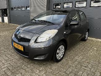 uszkodzony samochody osobowe Toyota Yaris 1.0 VVTi AIRCO 5 DEURS 2010/10
