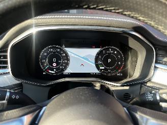 Jaguar F-Pace 2.0 P400e BLACK EDITION PHEV picture 18