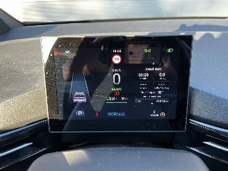 MG MG4 ELECTRIC LUXURY 64Kwh picture 13