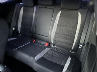 Volkswagen Golf 1.4i GTI LOOK  VERSNELLINGSBAK DEFECT picture 8