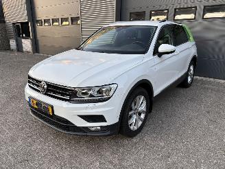 Unfallwagen Volkswagen Tiguan 2.0 TSI 4 MOTION AUTOMAAT HIGHLINE 2019/10